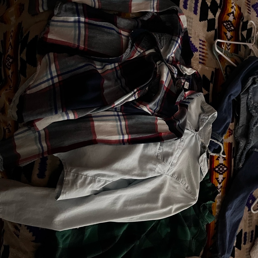 Mix It Women's Plaid and Solid Button Down Shirts - 4 all small